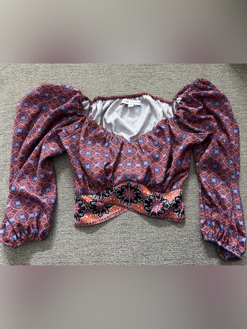 Beyond The Radar Border Print Tie Back Crop Top 🌟 Boho / Western - Medium